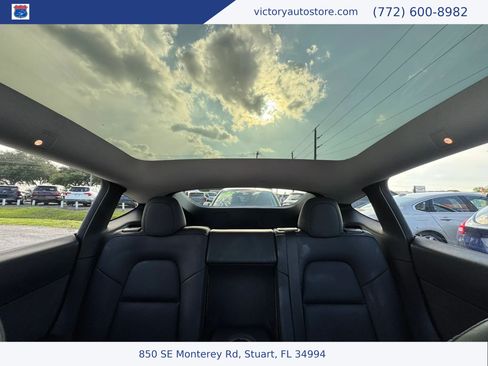 Used 2022 Tesla Model Y Performance AWD/4WD image 49