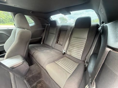 Used 2013 Dodge Challenger R/T RWD image 10