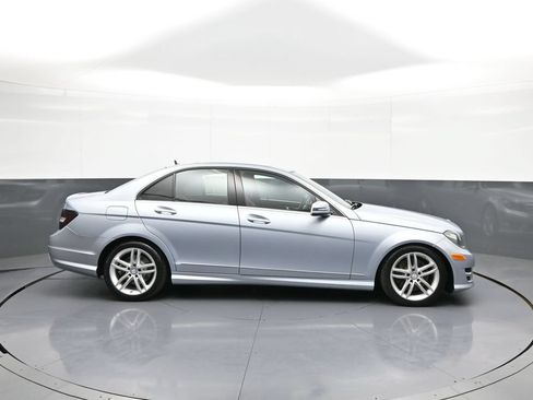 Used 2013 Mercedes-Benz C 300 4MATIC Sedan image 5
