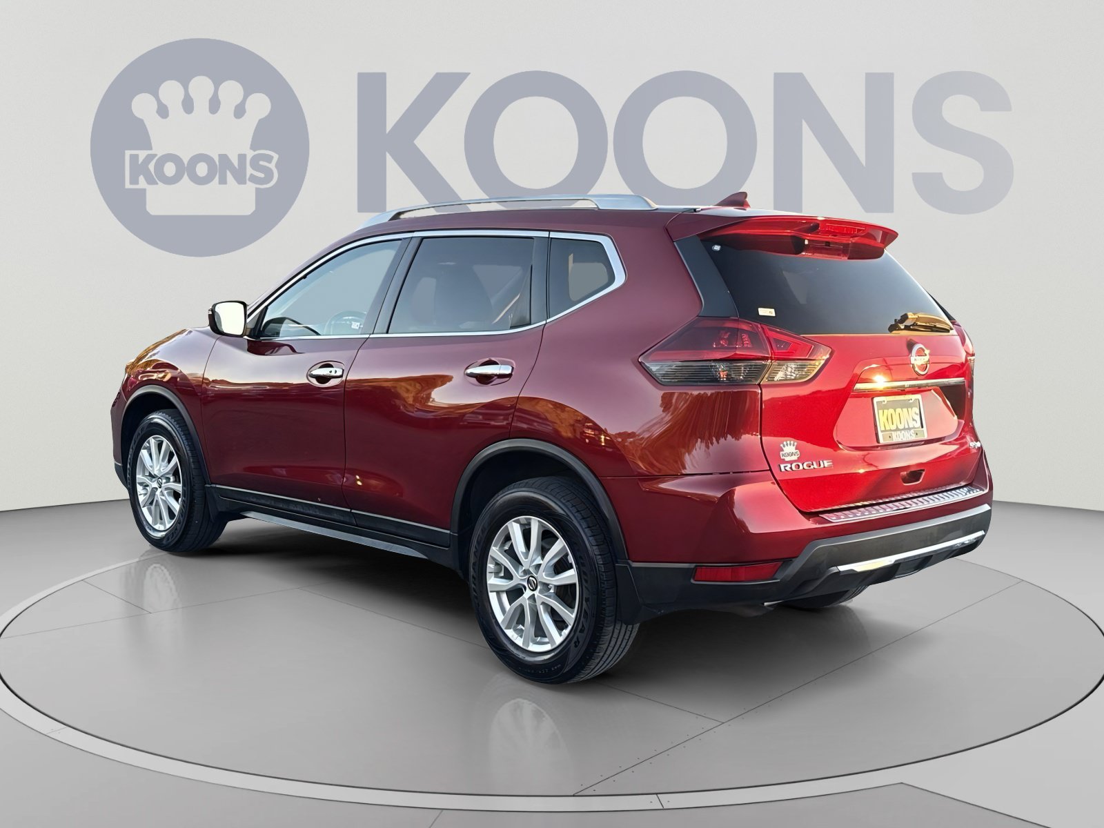 Used 2018 Nissan Rogue SV AWD/4WD image 8