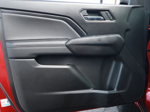 Used 2023 Chevrolet Colorado LT w/ LT Convenience Package III RWD image 14
