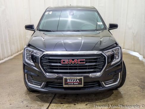 Used 2024 GMC Terrain SLE FWD image 7