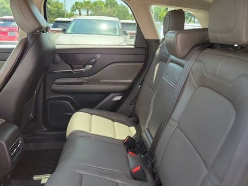 Certified 2025 Lincoln Corsair Reserve FWD image 18