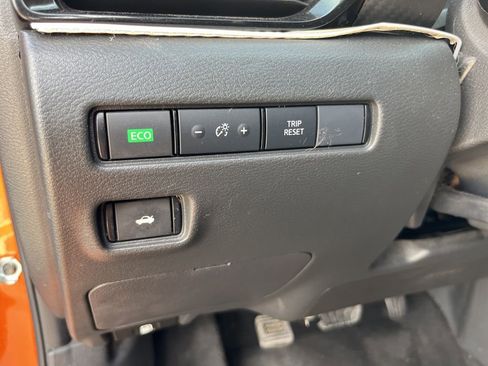 Used 2023 Nissan Sentra SR w/ Electronics Package image 15