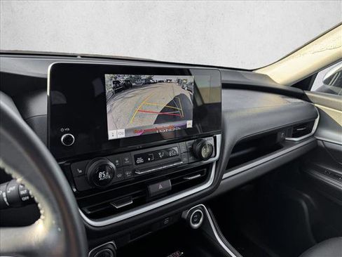 Certified 2025 Toyota Grand Highlander AWD image 14