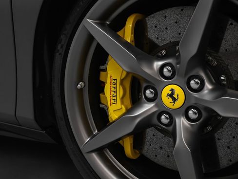 Certified 2019 Ferrari 488 Spider RWD image 11