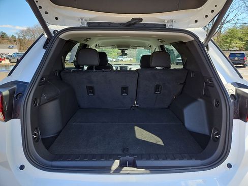 Used 2023 Chevrolet Equinox LT image 29