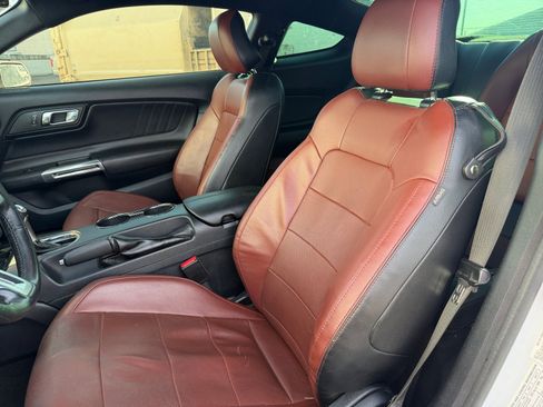 Used 2016 Ford Mustang GT Premium RWD image 15