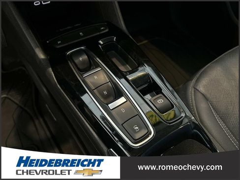 Used 2022 Chevrolet Bolt EUV LT w/ Convenience Package image 23