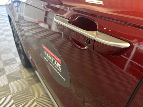 Used 2022 Kia Carnival SX image 10