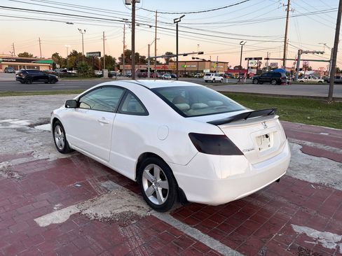Used 2007 Honda Civic EX image 2