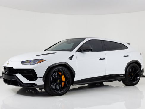 Used 2024 Lamborghini Urus Performante AWD/4WD image 7
