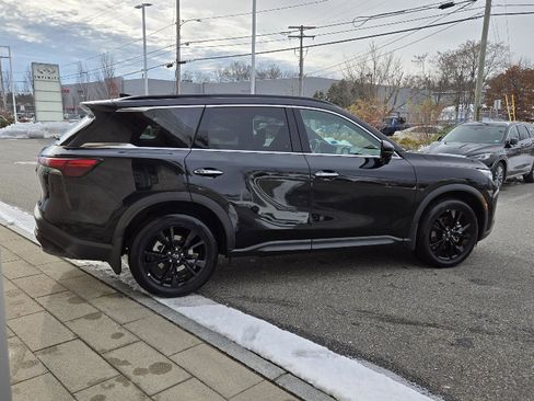 Certified 2025 INFINITI QX60 Luxe w/ Black Edition image 13