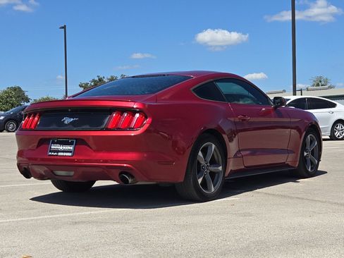 Used 2015 Ford Mustang Coupe RWD image 5