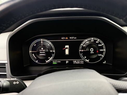 Used 2023 Mitsubishi Outlander SEL image 13