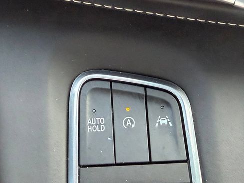 Used 2022 Cadillac Escalade Sport Platinum AWD/4WD image 28