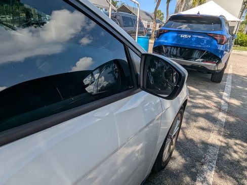 Used 2018 Ford Focus SE FWD image 17