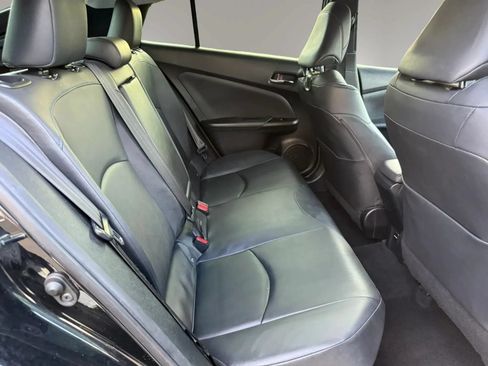 Used 2016 Toyota Prius Four Touring w/ Premium Convenience Package FWD image 32