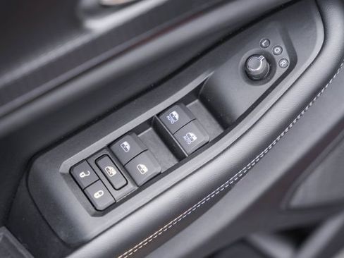 Used 2025 Jeep Grand Cherokee Laredo X w/ Luxury Tech Group I AWD/4WD image 48