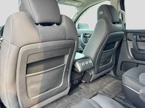 Used 2017 Chevrolet Traverse LT FWD image 17
