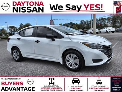 Used 2025 Nissan Versa S w/ Trunk Package