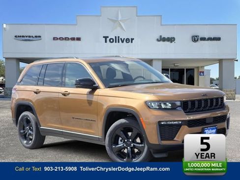 New 2026 Jeep Grand Cherokee Limited w/ Limited Altitude Package RWD image 1