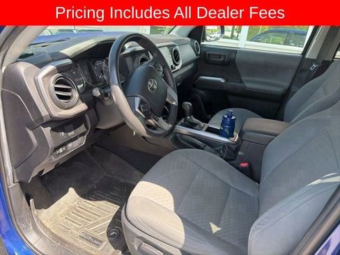 Used 2022 Toyota Tacoma SR5 w/ Technology Package AWD/4WD image 12
