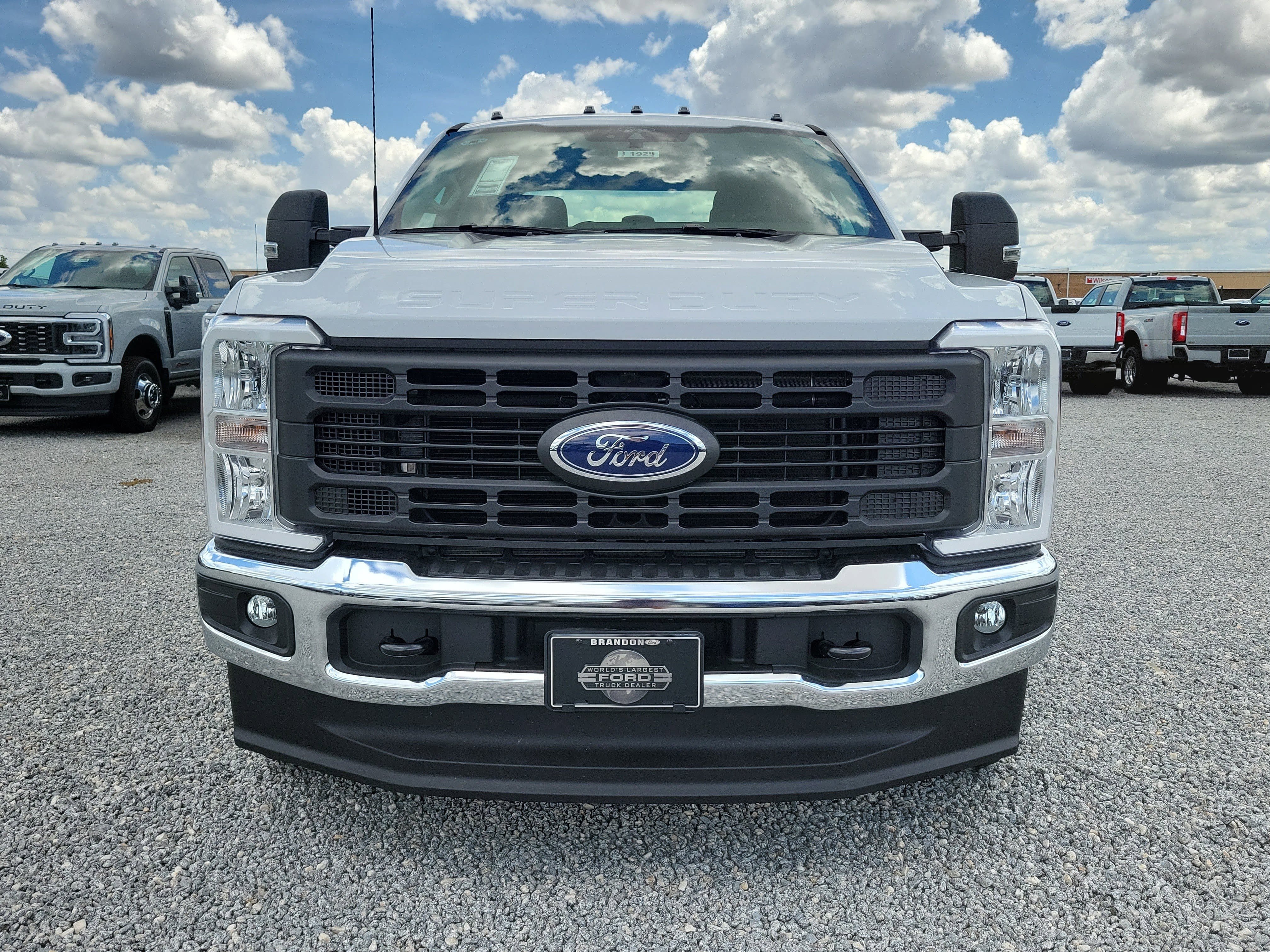 New 2026 Ford F350 XL AWD/4WD image 3