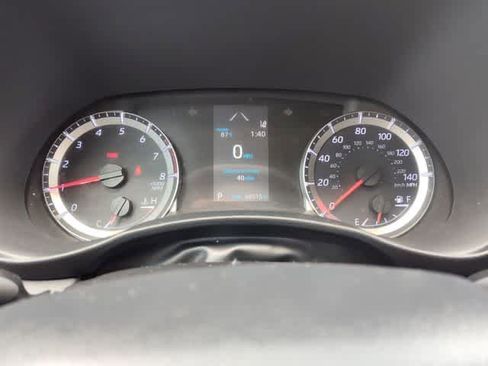 Used 2022 Toyota Highlander LE AWD/4WD image 25