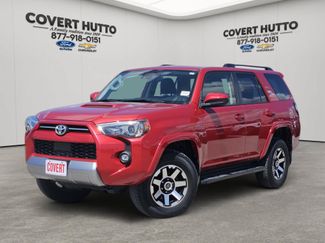 Used 2021 Toyota 4Runner TRD Off-Road AWD/4WD video 1