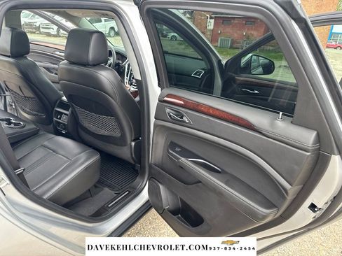 Used 2016 Cadillac SRX Luxury FWD image 25