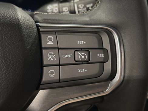 Used 2024 Jeep Wagoneer Series II AWD/4WD image 26