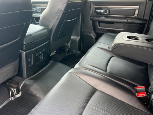 Used 2018 RAM 3500 Laramie w/ Sport Appearance Group AWD/4WD image 9