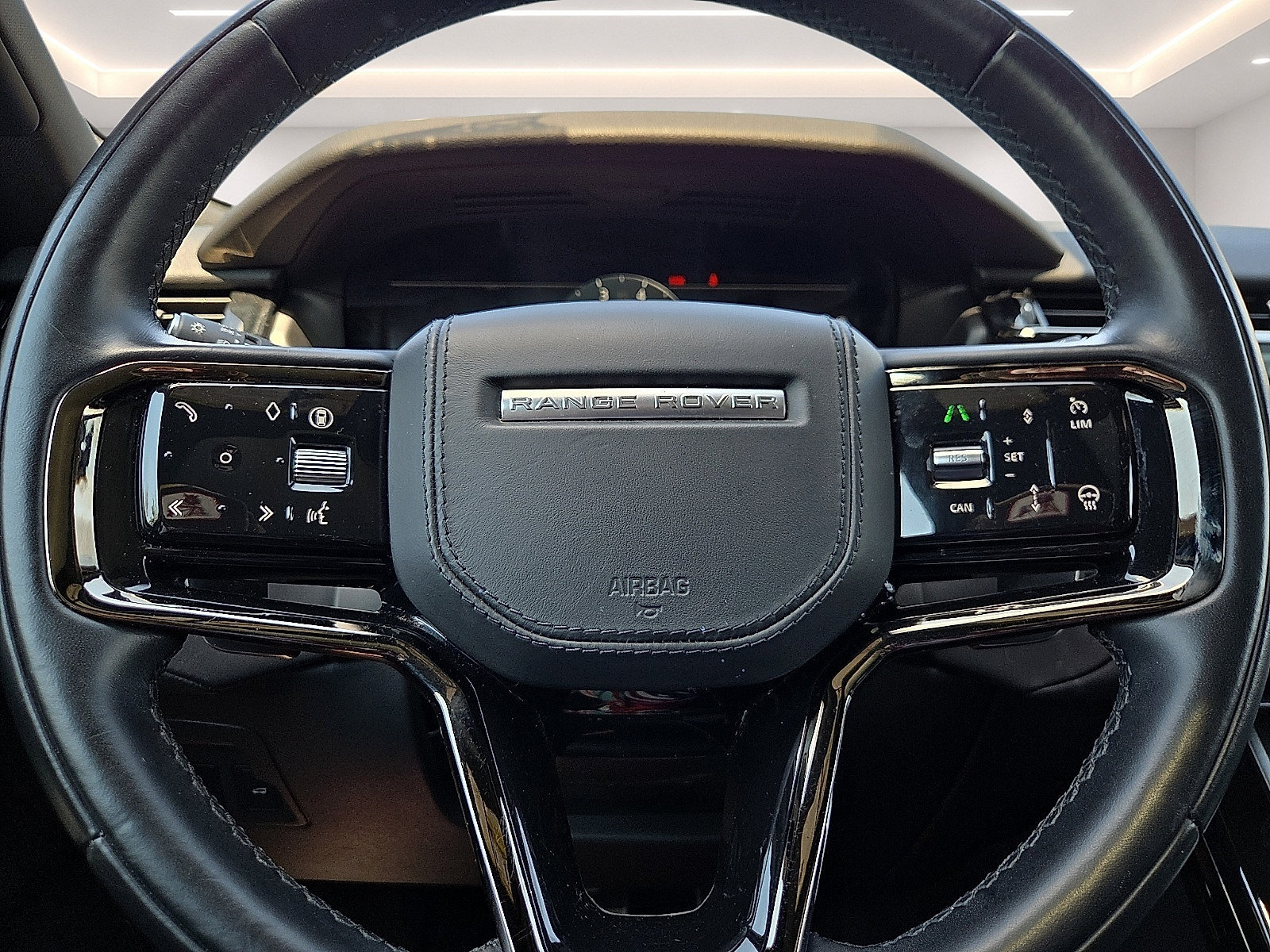 Used 2025 Land Rover Range Rover Velar Dynamic SE AWD/4WD image 24