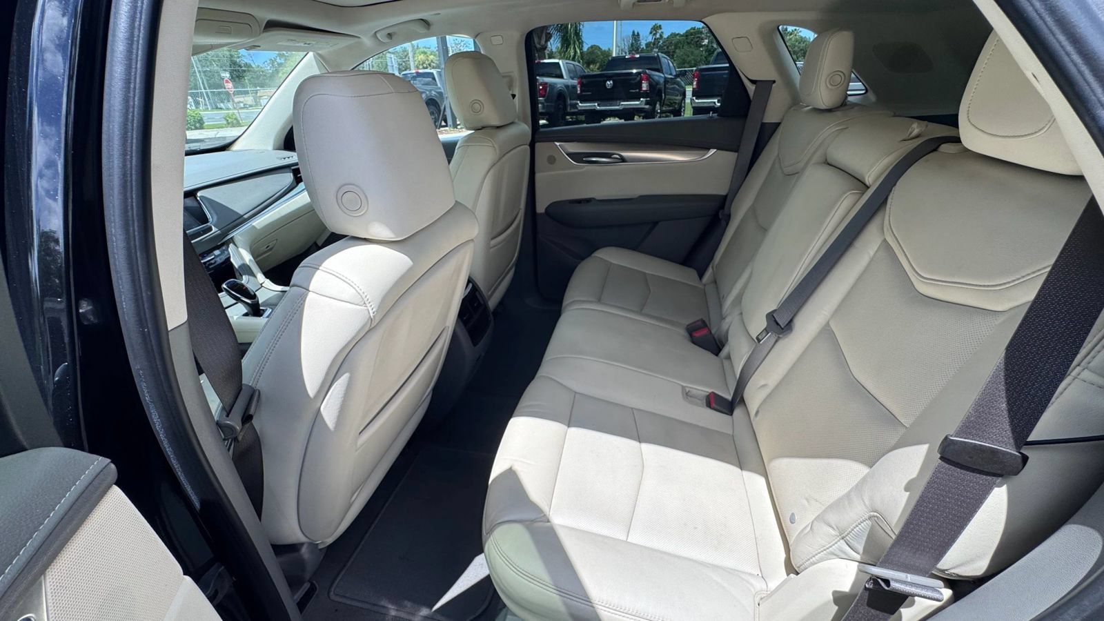 Used 2018 Cadillac XT5 Premium Luxury FWD image 7