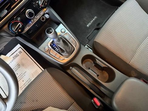 Certified 2023 Hyundai Kona SE AWD/4WD image 29