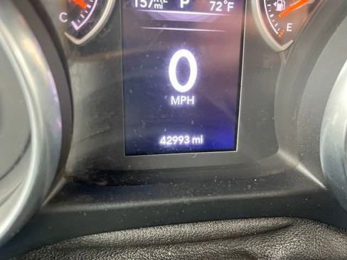 Used 2019 Jeep Wrangler Unlimited Sport S image 16