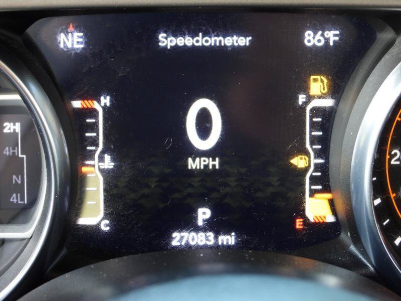 Used 2023 Jeep Gladiator Willys AWD/4WD image 73