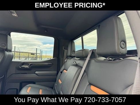 Used 2024 GMC Sierra 1500 AT4 w/ Technology Package AWD/4WD image 18