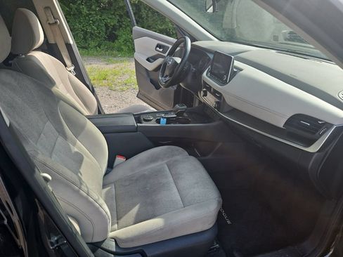 Used 2025 Nissan Rogue SV AWD/4WD image 20