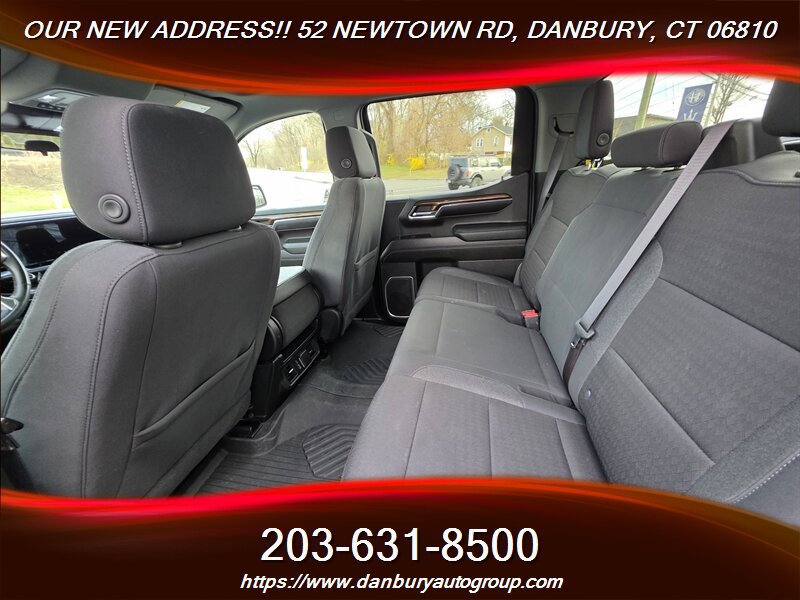 Used 2024 Chevrolet Silverado 1500 RST AWD/4WD image 7
