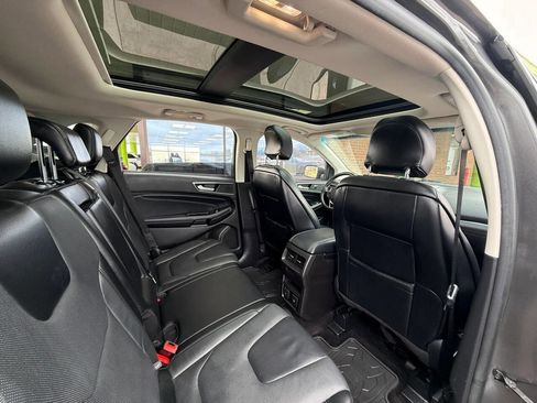 Used 2015 Ford Edge Titanium w/ Equipment Group 302A AWD/4WD image 10