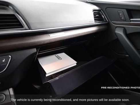 Used 2024 Audi Q5 2.0T Premium w/ Convenience Package image 26