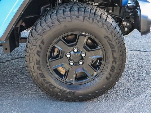 Used 2023 Jeep Gladiator Mojave w/ Trailer Tow Package image 15