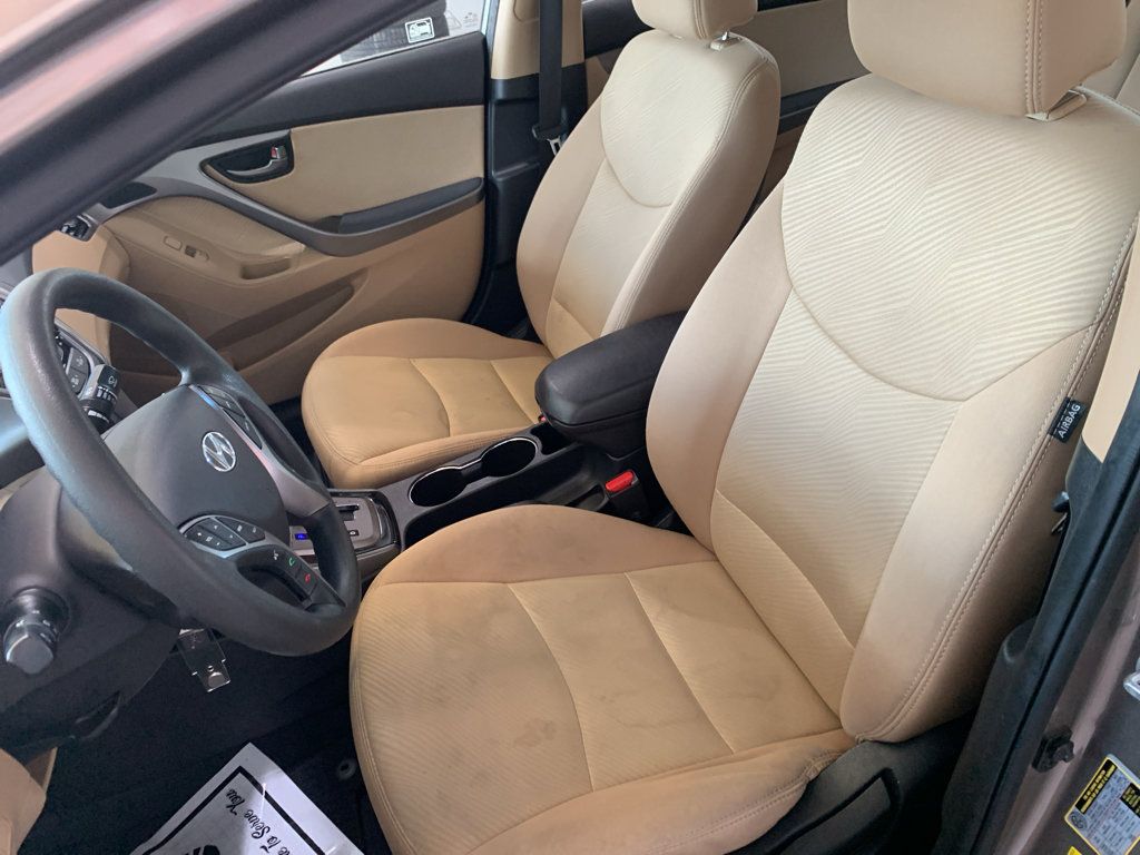 Used 2013 Hyundai Elantra GLS w/ Preferred Pkg FWD image 11