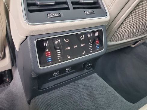 Used 2022 Audi Q7 3.0T Premium Plus w/ Premium Plus Package image 71