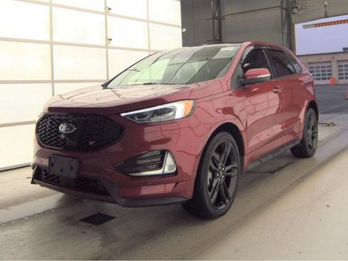 Used 2022 Ford Edge ST w/ Equipment Group 401A image 2