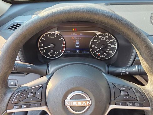 Used 2024 Nissan Altima 2.5 SV image 21