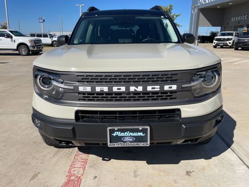 Used 2024 Ford Bronco Sport Badlands image 8