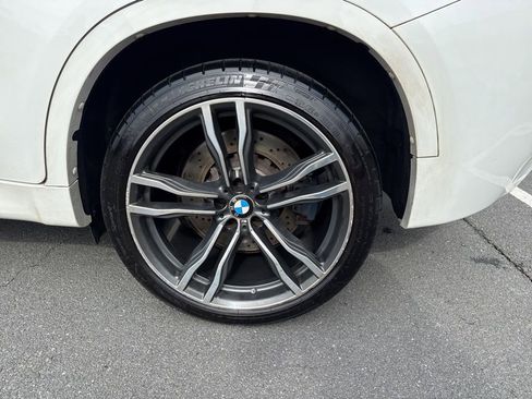 Used 2015 BMW X6 M Base image 10